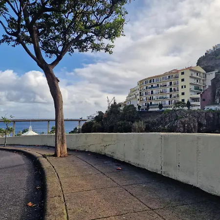 Apartamento Ina's Garden In Santa Cruz - Madeira