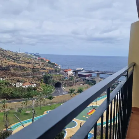 Ina's Garden In Апартаменты *