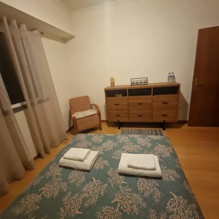 Ina's Garden In アパート サンタ・クルーズ