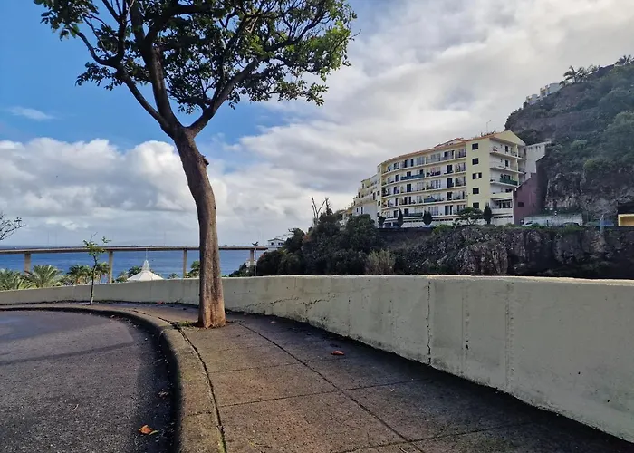 Apartament Ina's Garden In Santa Cruz (Madeira)